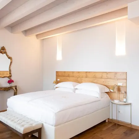 Corte Alma And Luxury Bed & Breakfast Gargnano